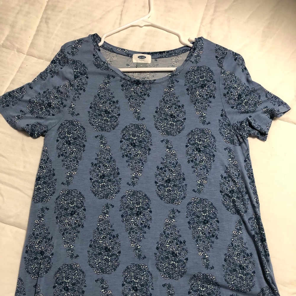 Floral print t-shirt blouse